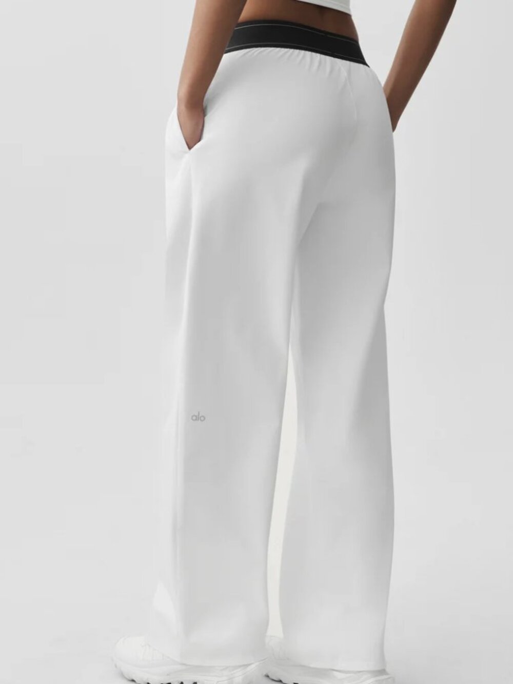 Regular Alo Yoga White/Black Suit Up Trouser NWT Comfortable Loose Fitπ΄π - Picture 7 of 7